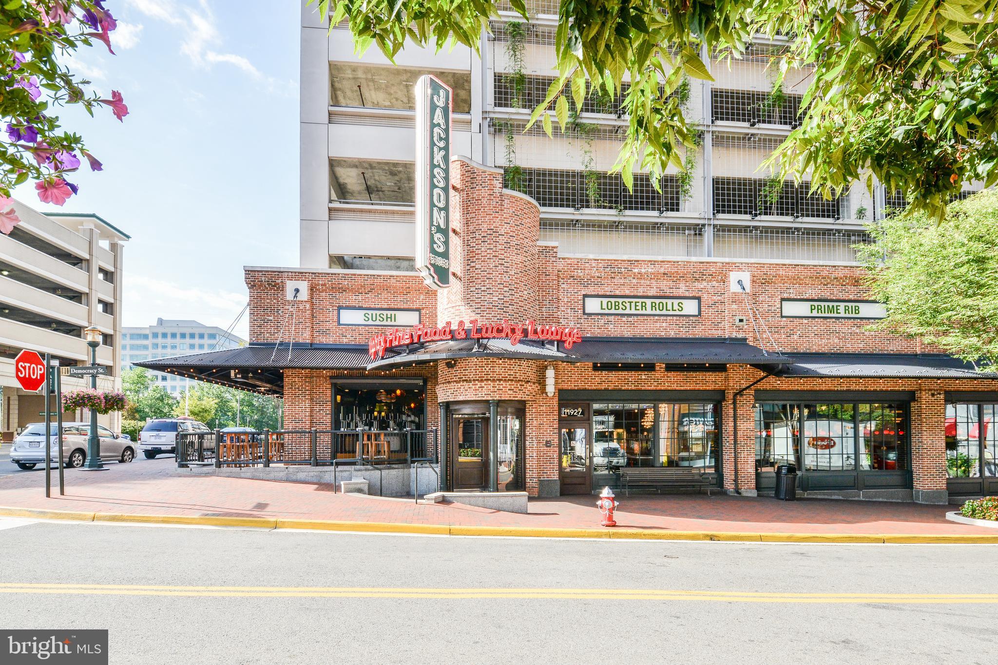 RESTON - Residential