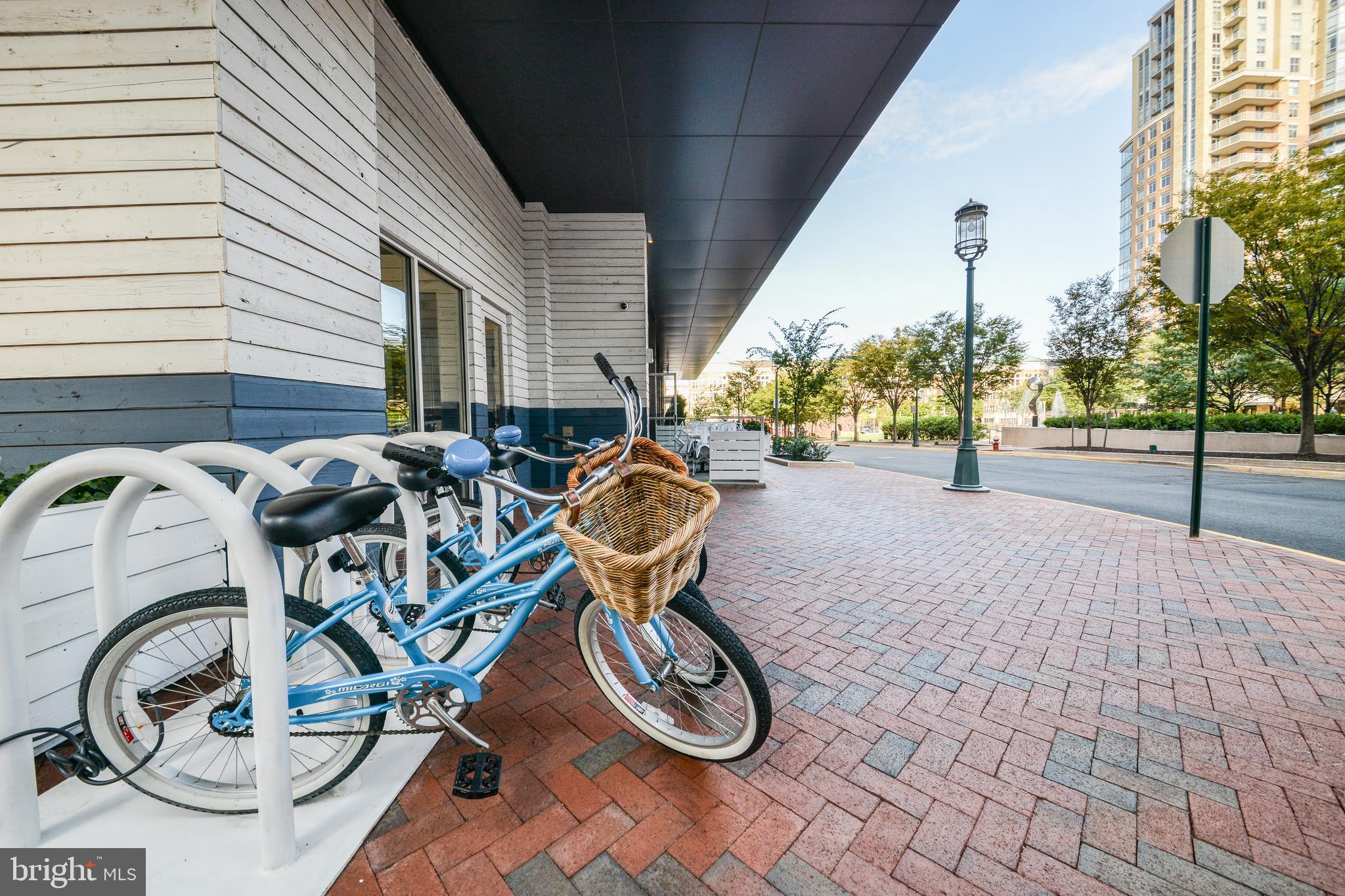 RESTON - Residential