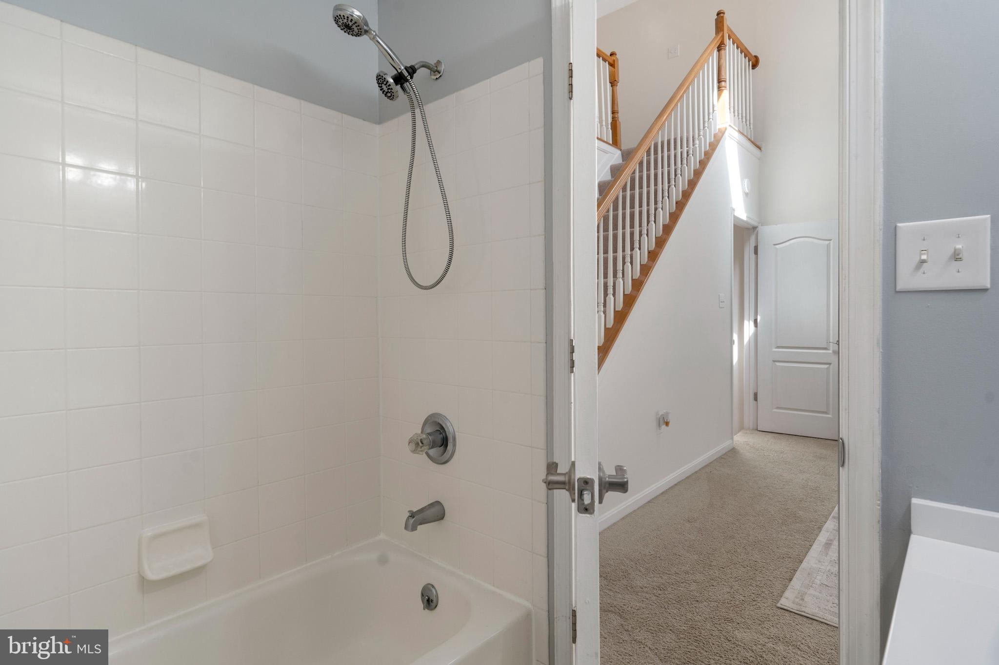 PICKETTS HARBOR - Residential