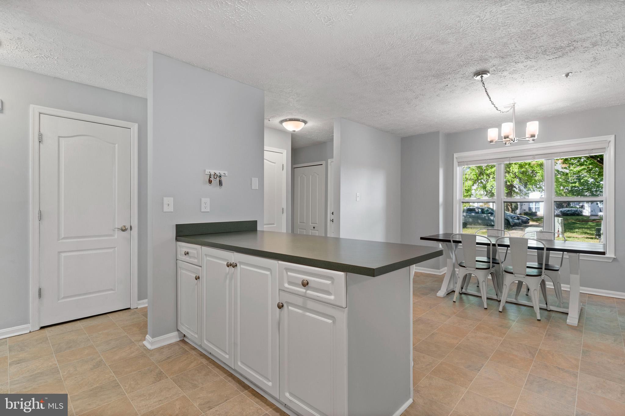 PICKETTS HARBOR - Residential