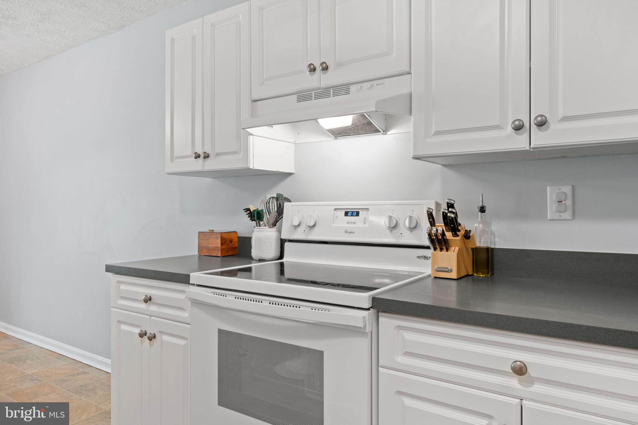 PICKETTS HARBOR - Residential