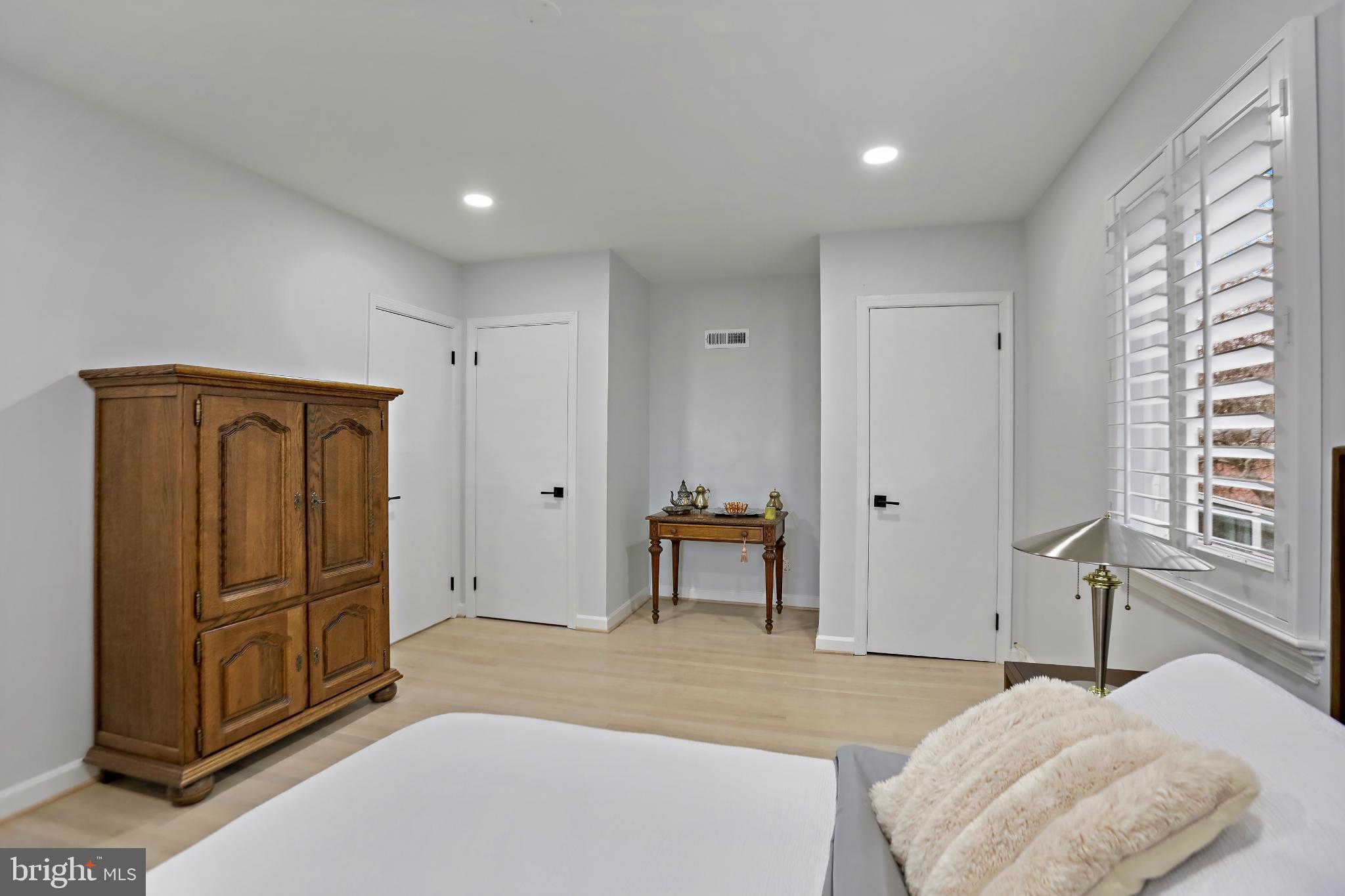 COLUMBIA PINES - Residential