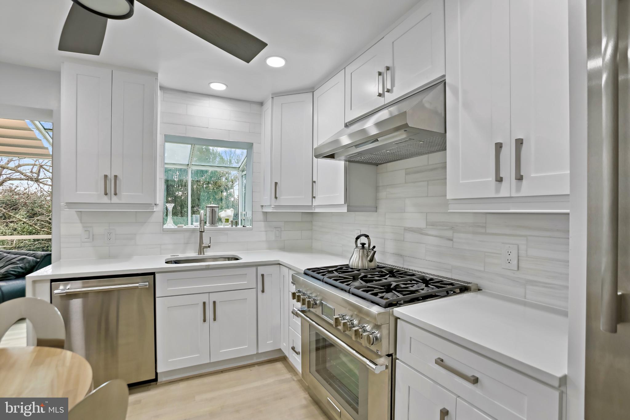 COLUMBIA PINES - Residential