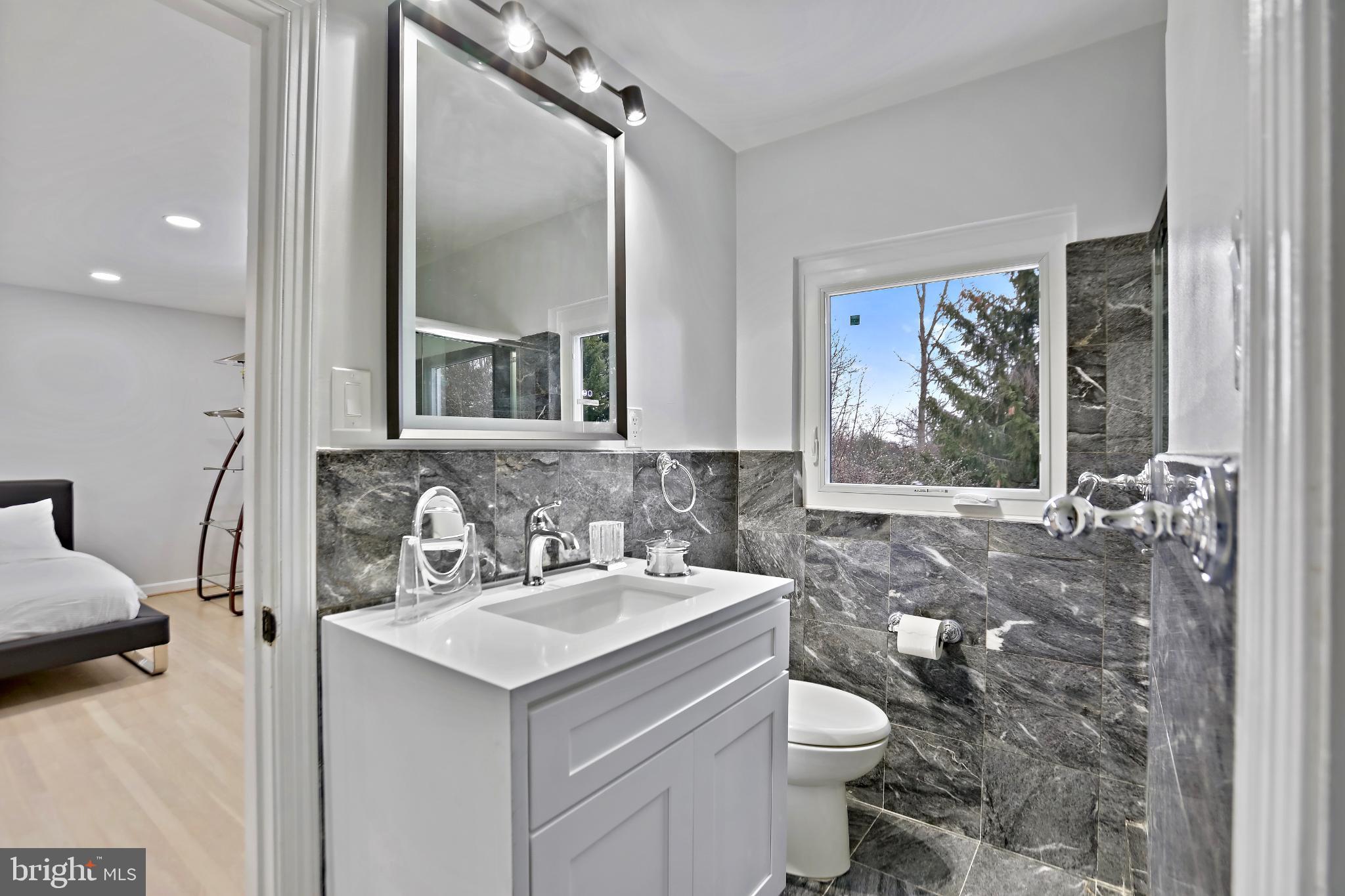 COLUMBIA PINES - Residential