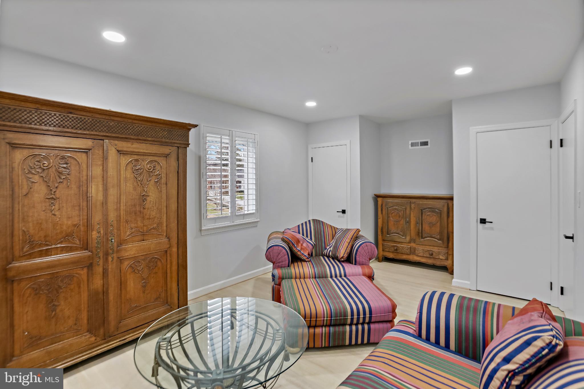 COLUMBIA PINES - Residential