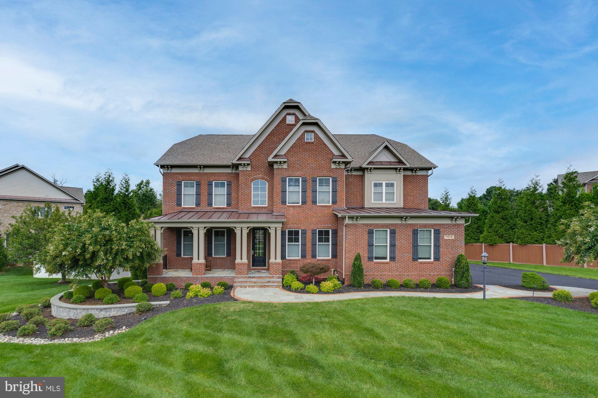 WAPLES MILL ESTATES - Residential