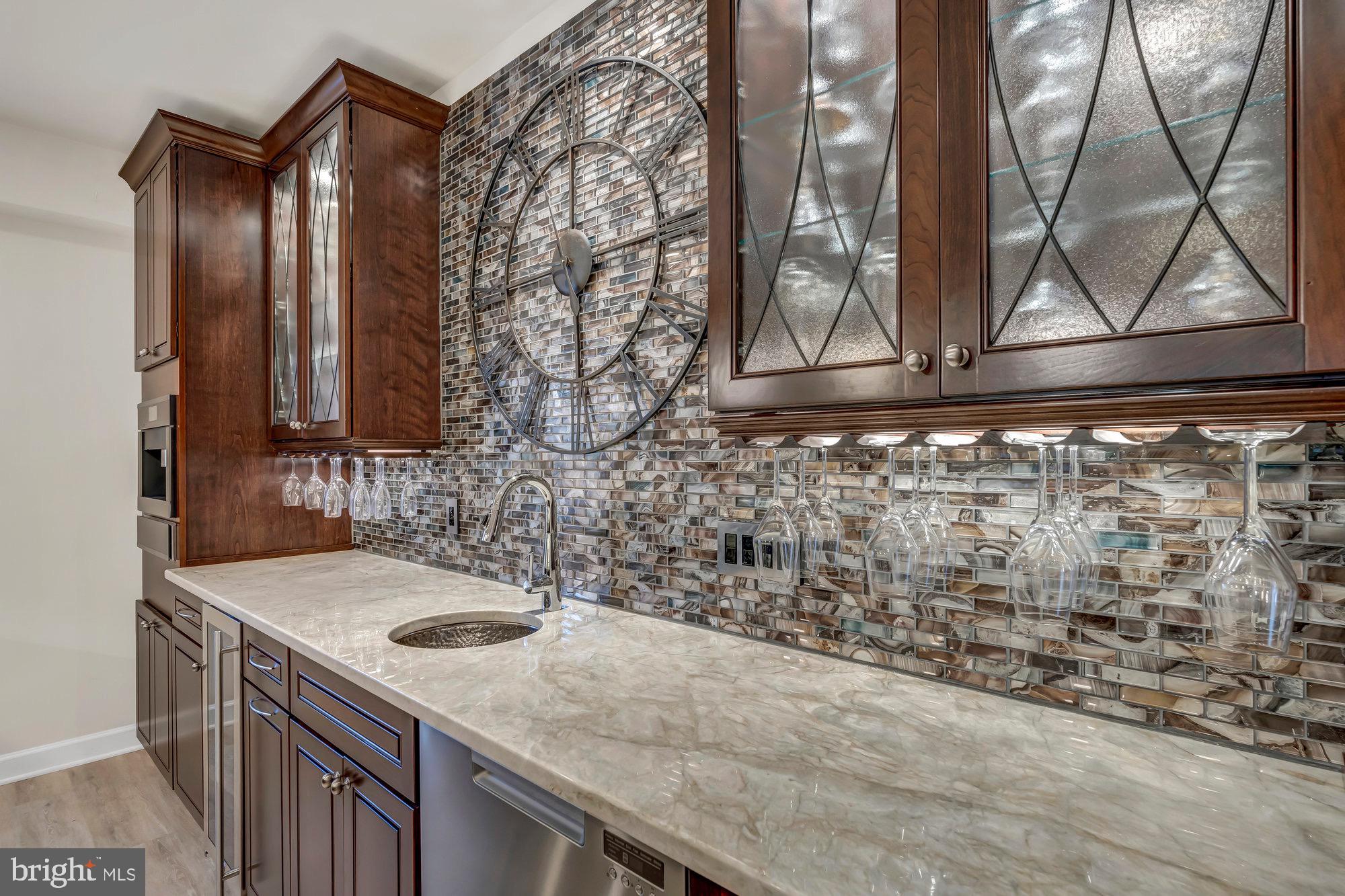 WAPLES MILL ESTATES - Residential