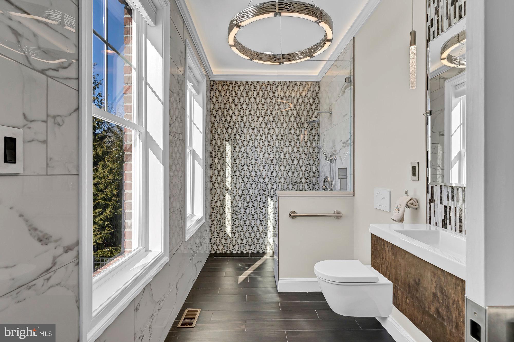 WAPLES MILL ESTATES - Residential