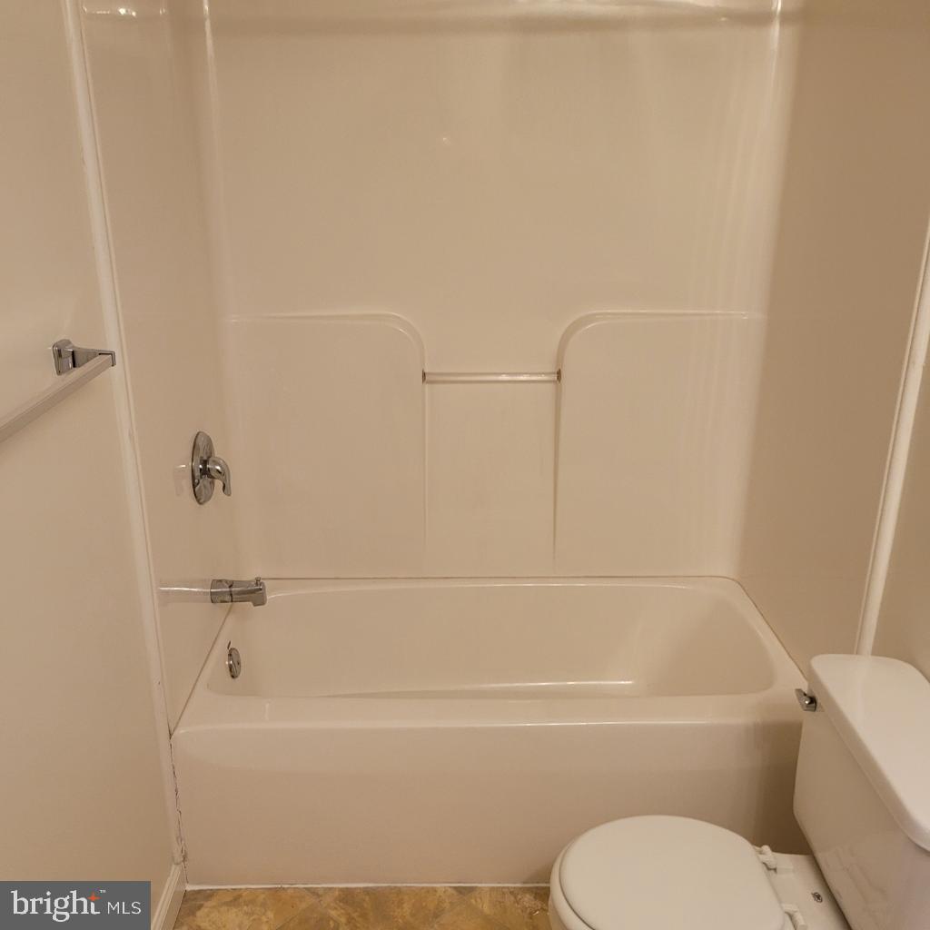 GREENBRIER HILLS - Residential Lease