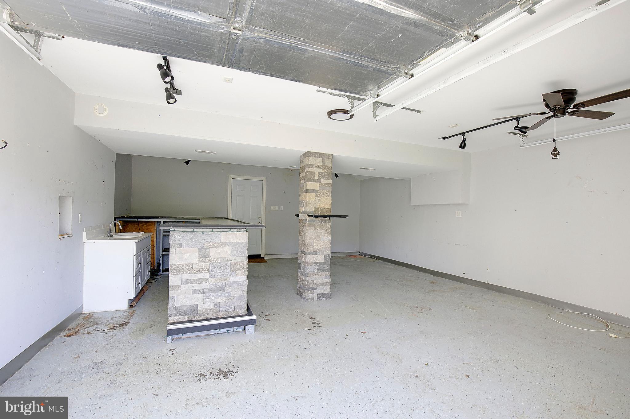 NEW CUT FARMS - Residential