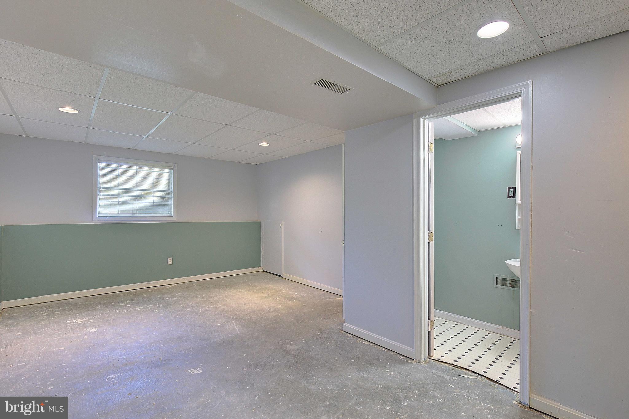 NEW CUT FARMS - Residential