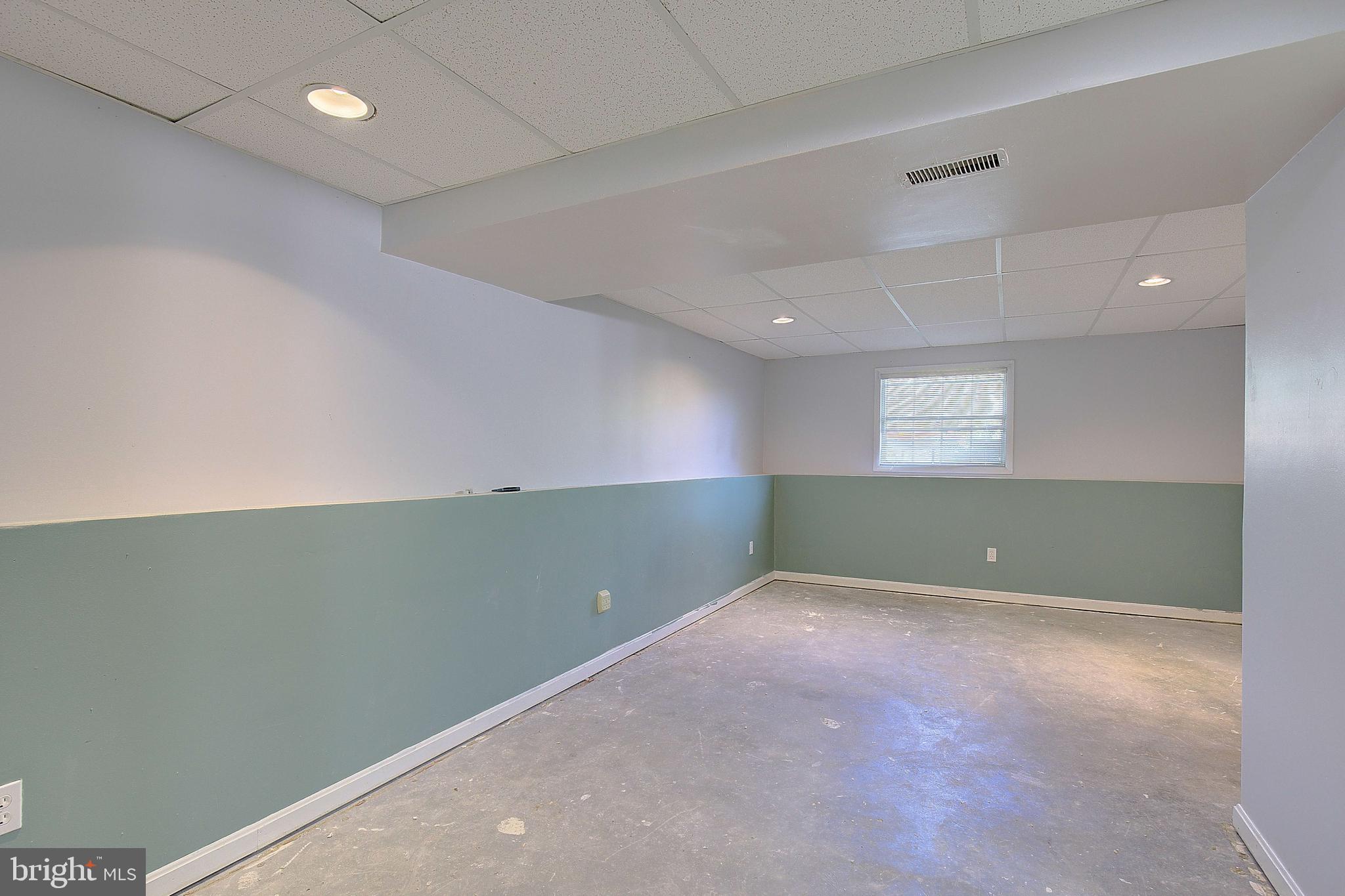 NEW CUT FARMS - Residential