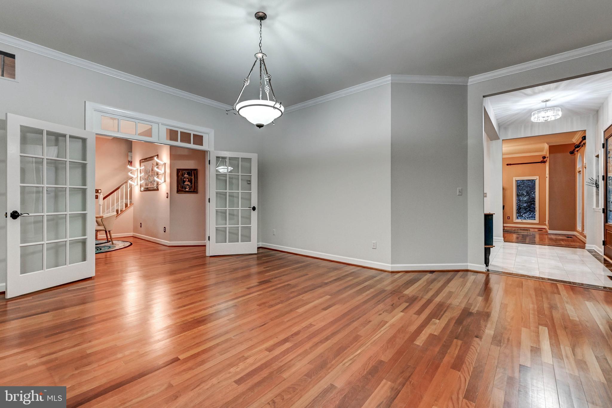 HUNTINGTON - Residential