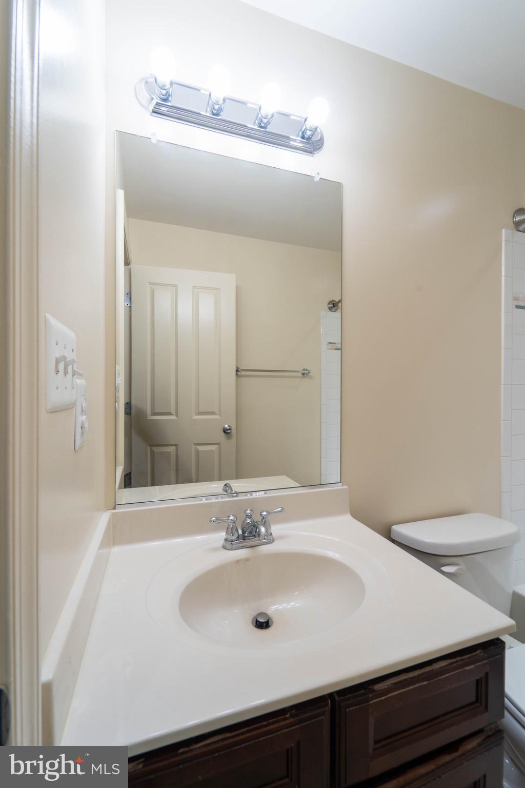 POPLAR RUN - Residential Lease