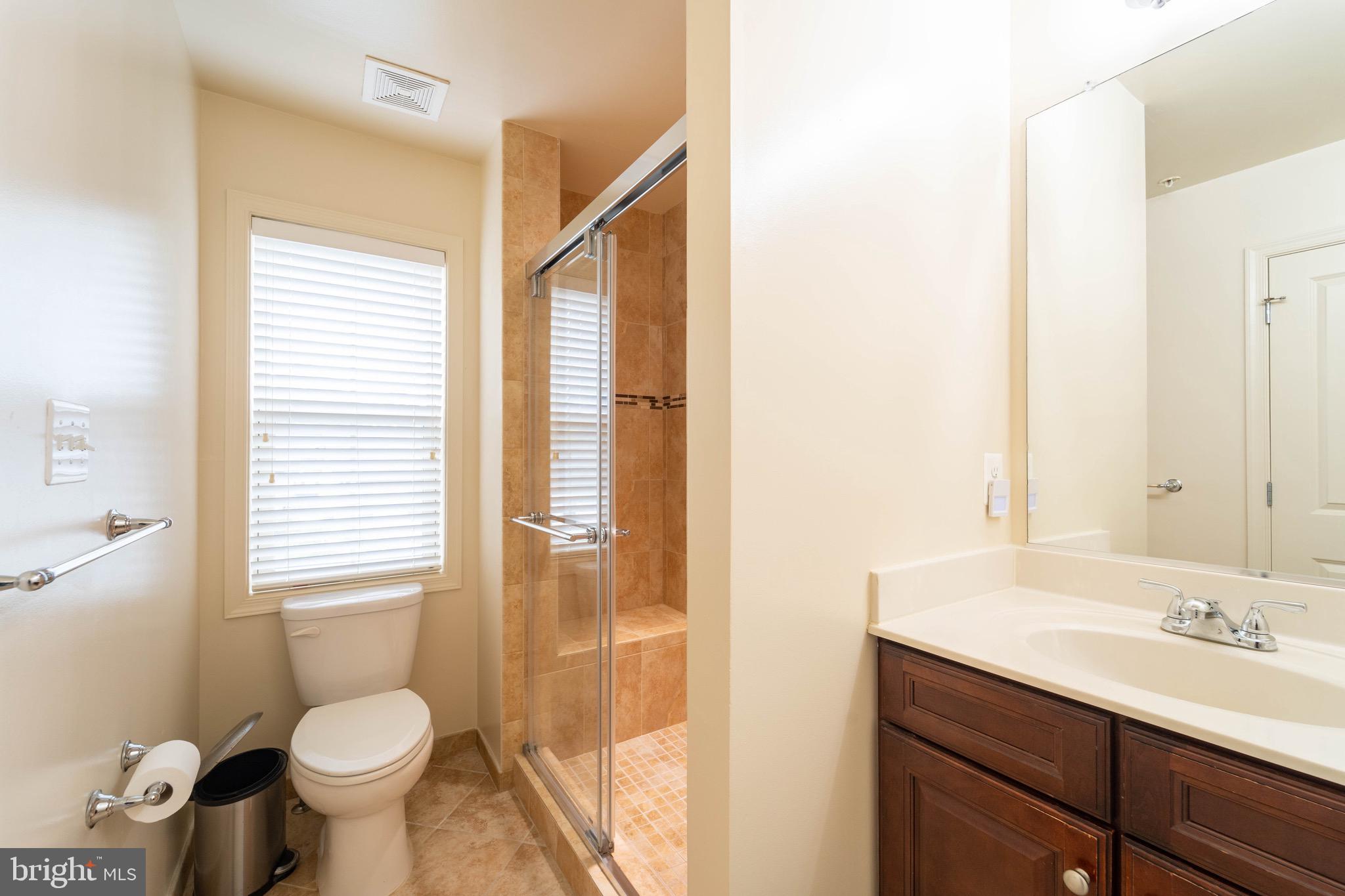 POPLAR RUN - Residential Lease