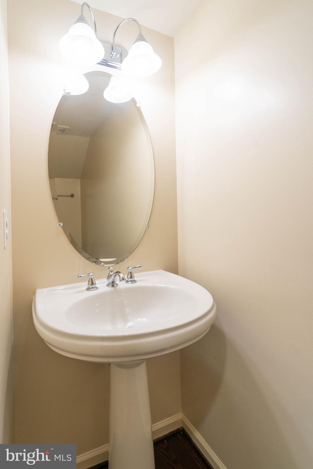 POPLAR RUN - Residential Lease