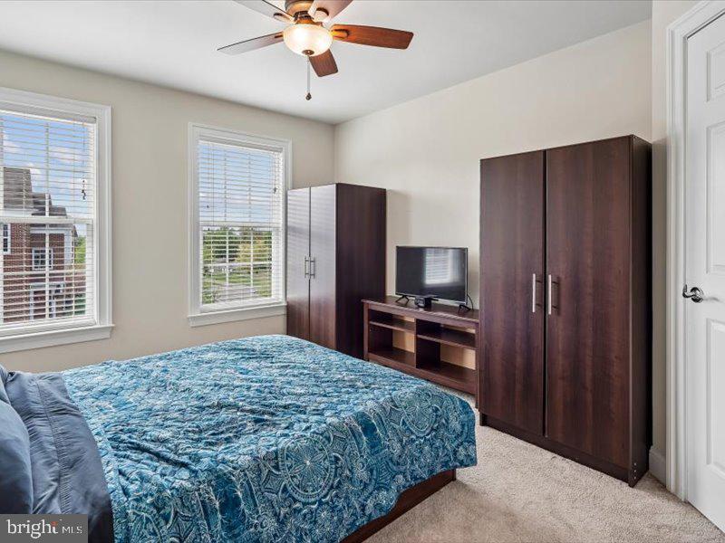 EAST GATE - Residential