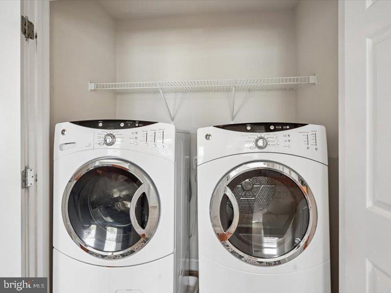 EAST GATE - Residential