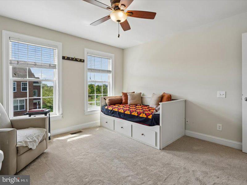 EAST GATE - Residential