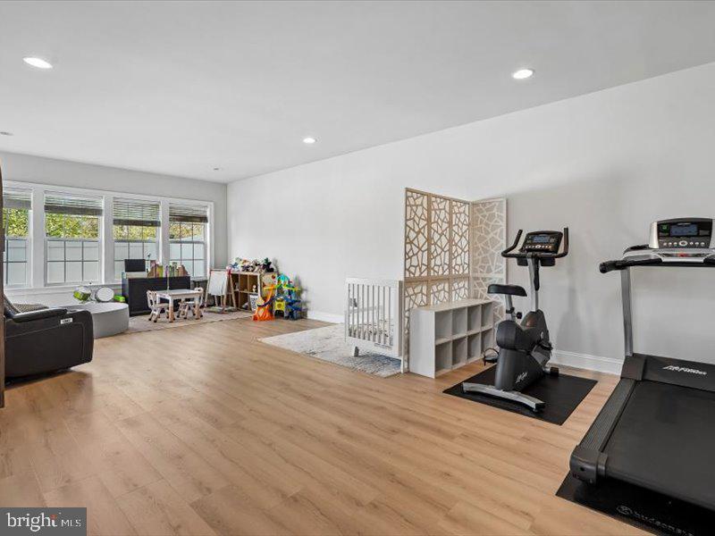 EAST GATE - Residential