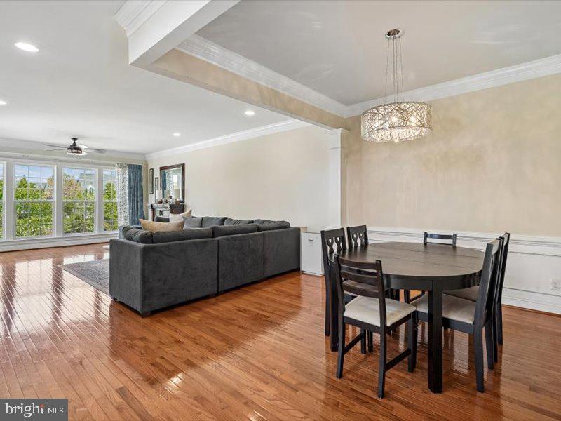 EAST GATE - Residential