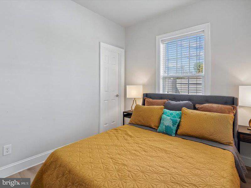 EAST GATE - Residential