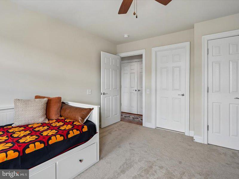 EAST GATE - Residential