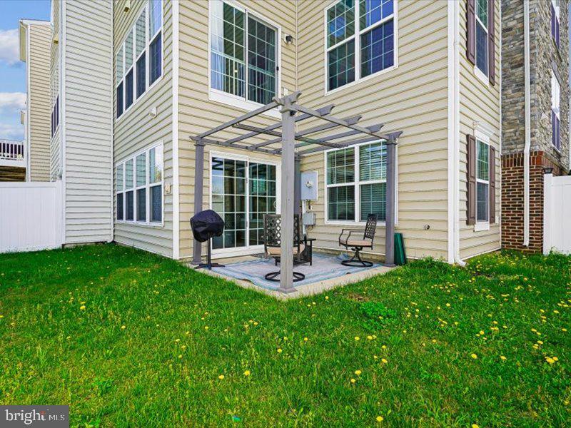 EAST GATE - Residential