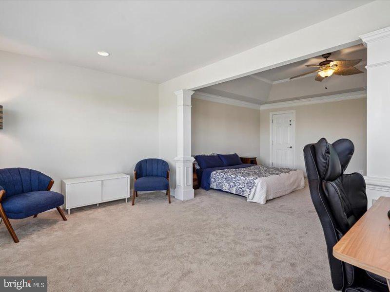 EAST GATE - Residential