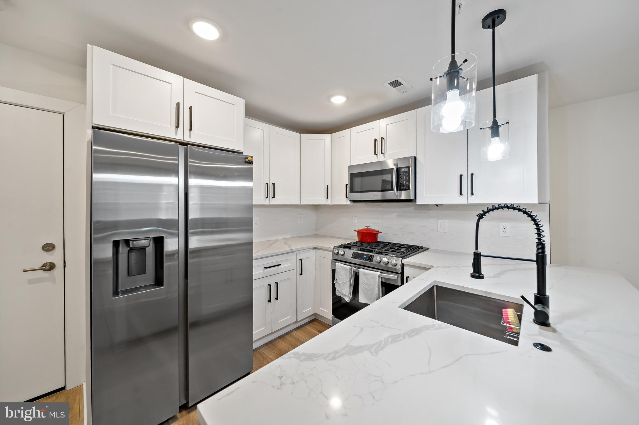 SPRING GARDEN - Residential Lease