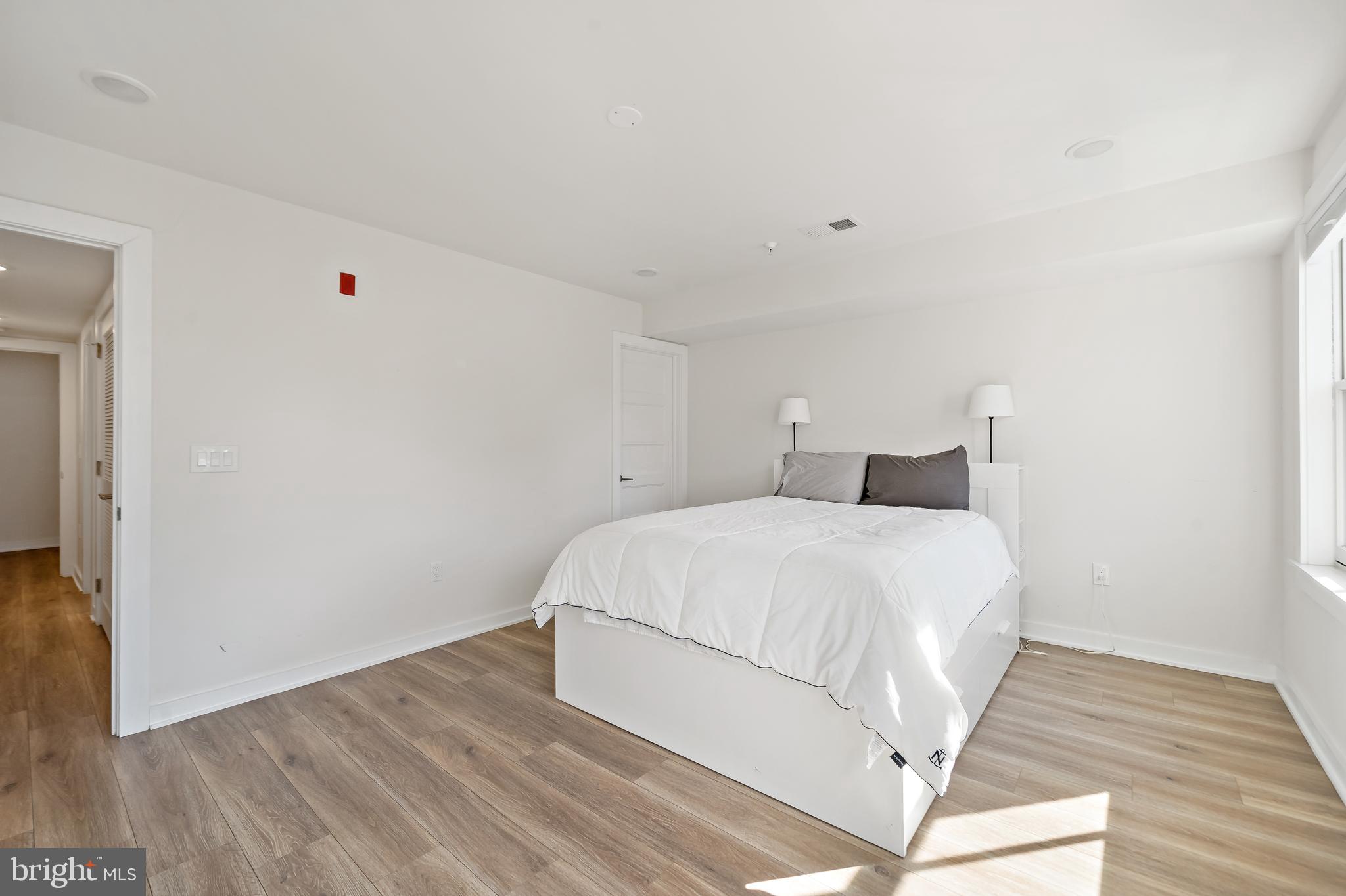 SPRING GARDEN - Residential Lease