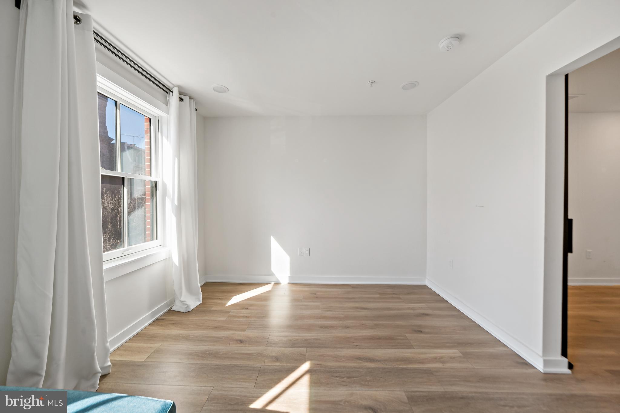 SPRING GARDEN - Residential Lease