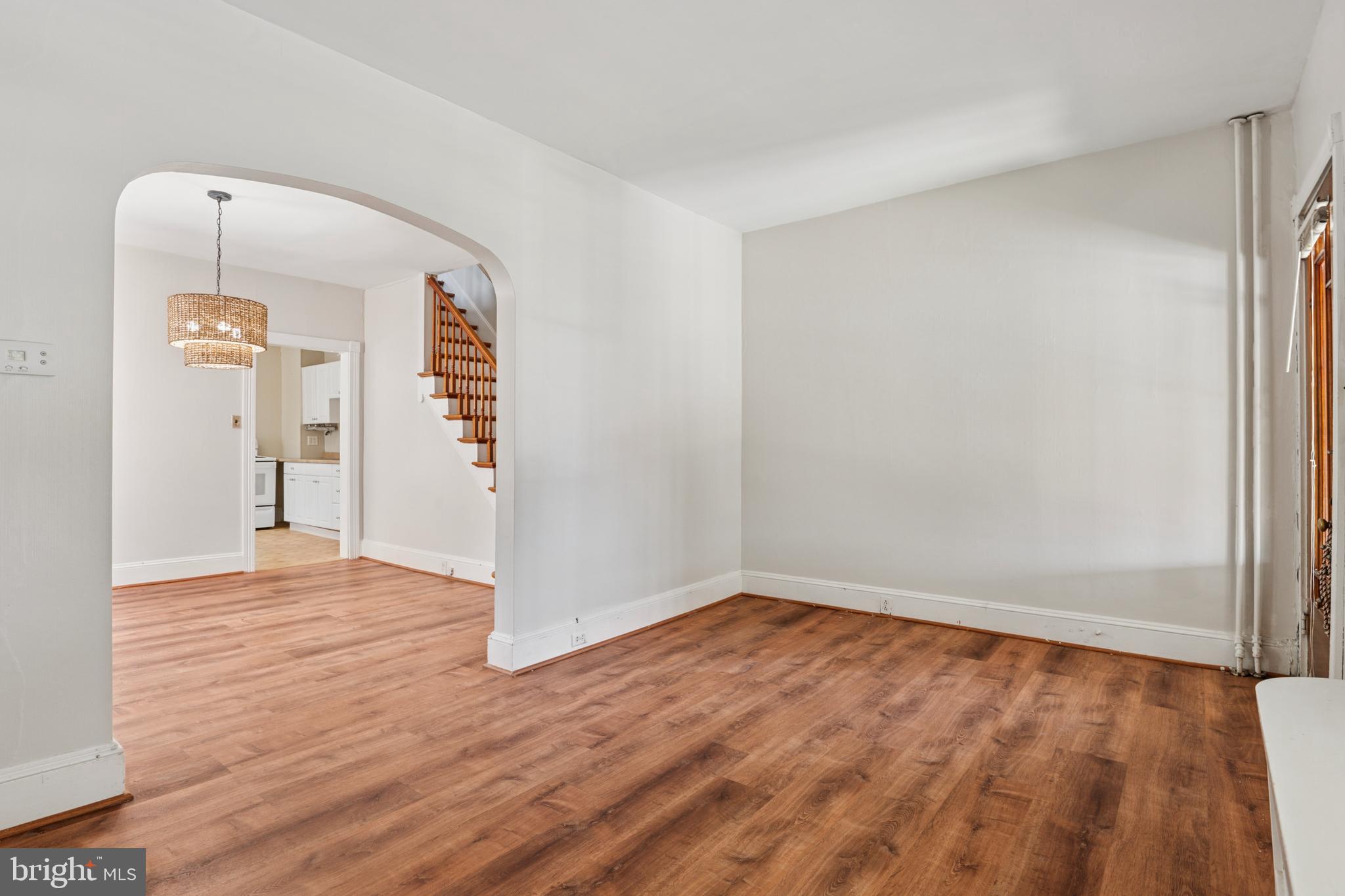 149 S 4TH AVENUE