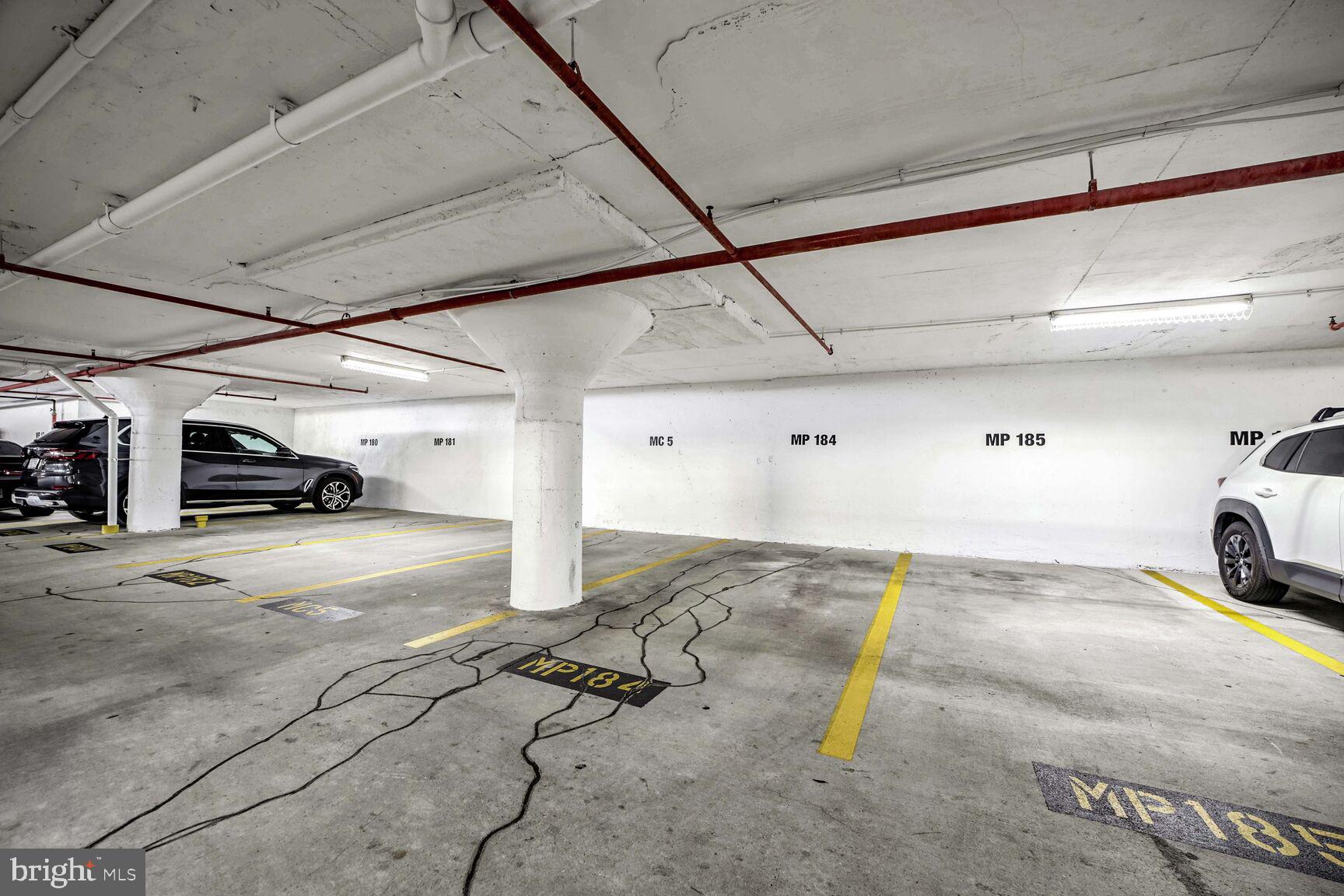 RIVER PLACE NORTH - Residential