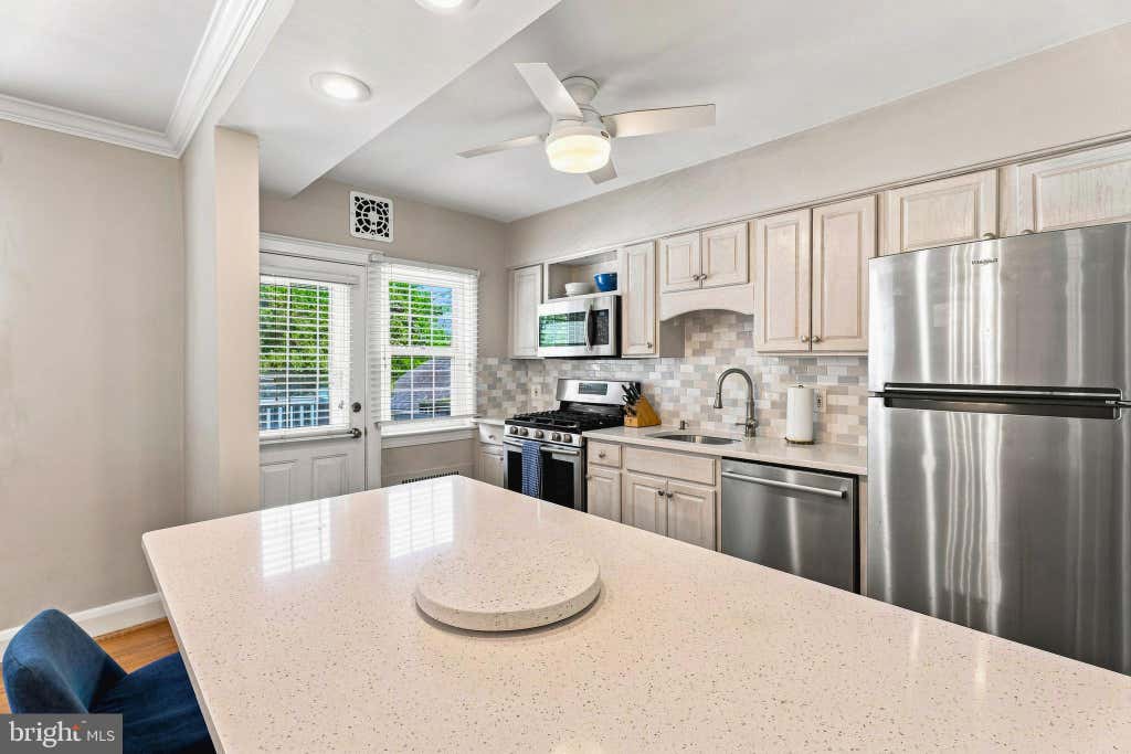 Photo of 80 Dunkirk Road, BALTIMORE, MD 21212 (MLS # MDBC2174014)