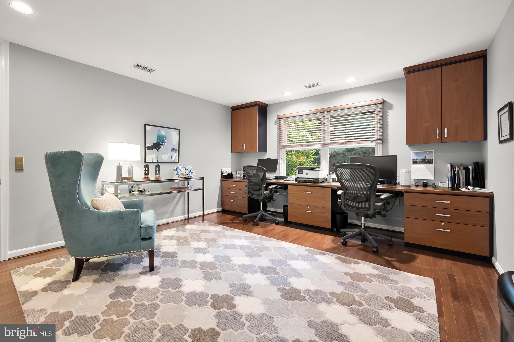 GROSVENOR WOODS - Residential