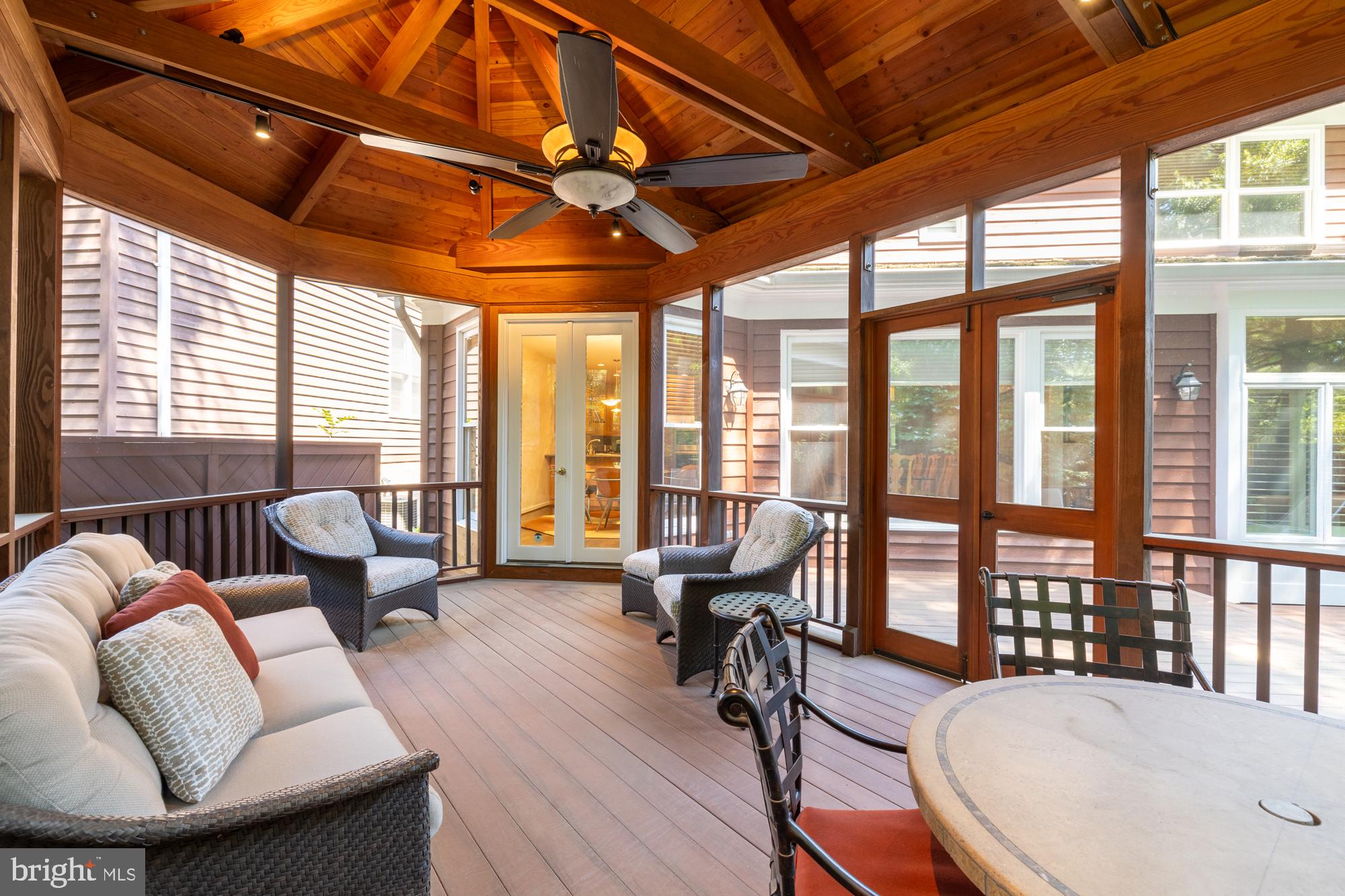 GROSVENOR WOODS - Residential