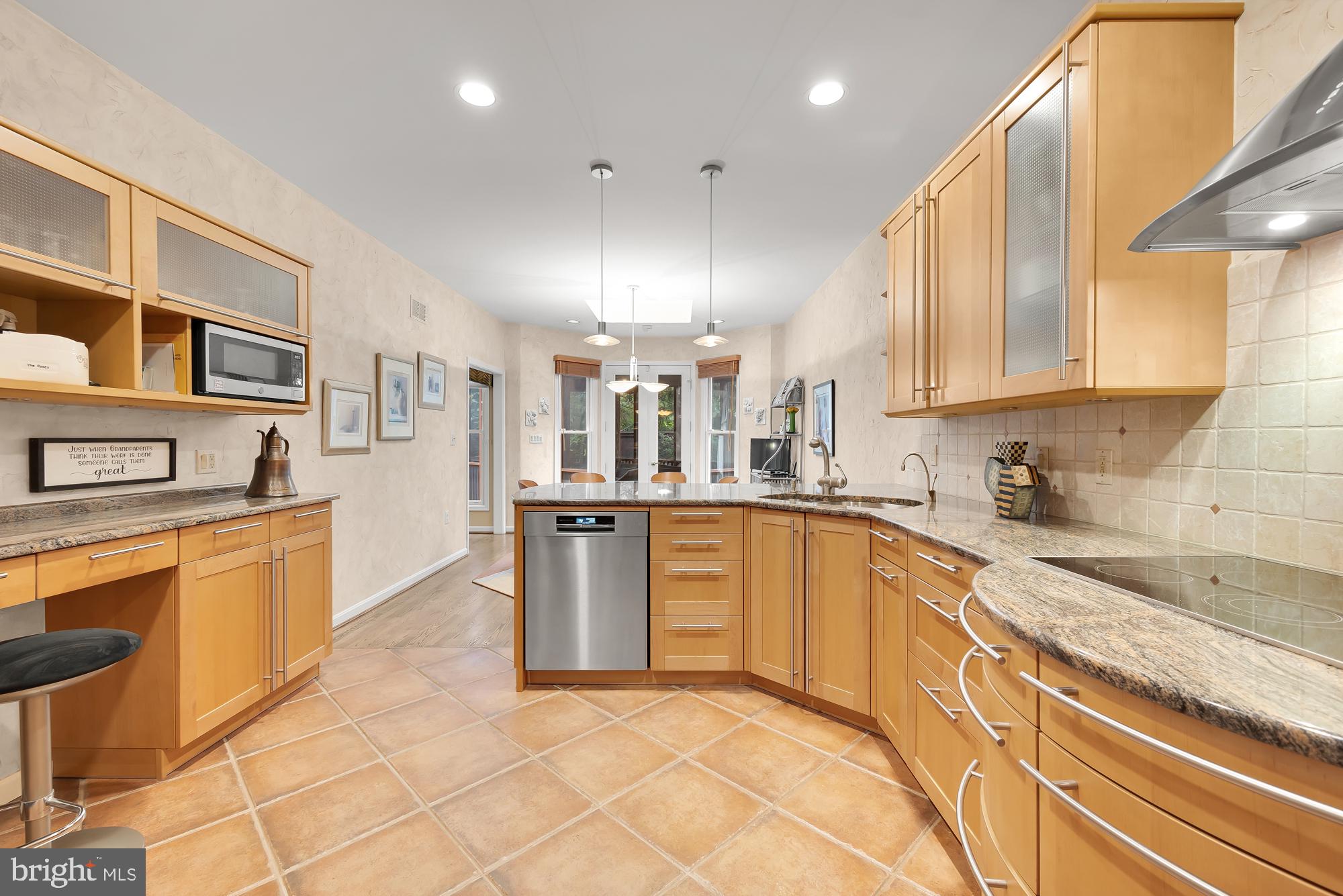 GROSVENOR WOODS - Residential