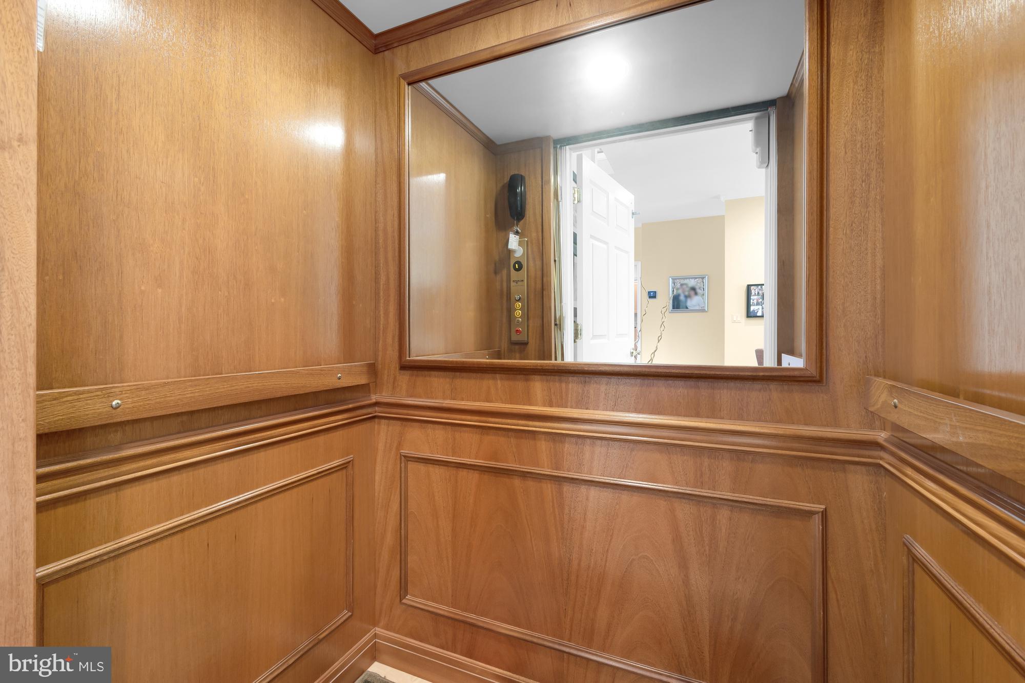 GROSVENOR WOODS - Residential