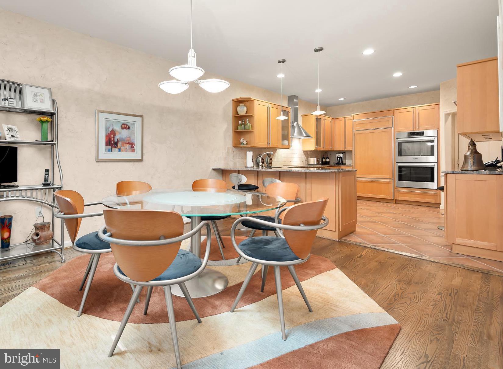 GROSVENOR WOODS - Residential