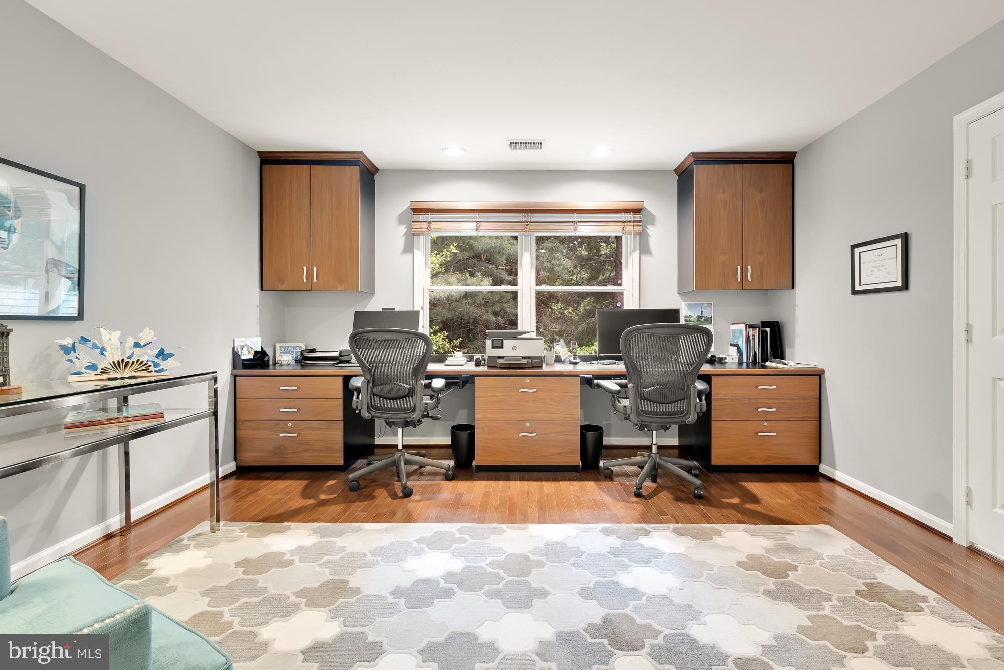 GROSVENOR WOODS - Residential