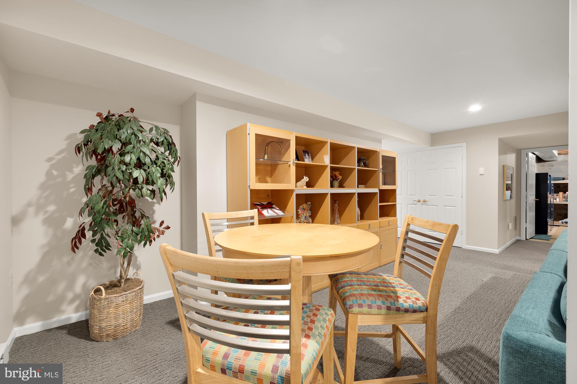 GROSVENOR WOODS - Residential