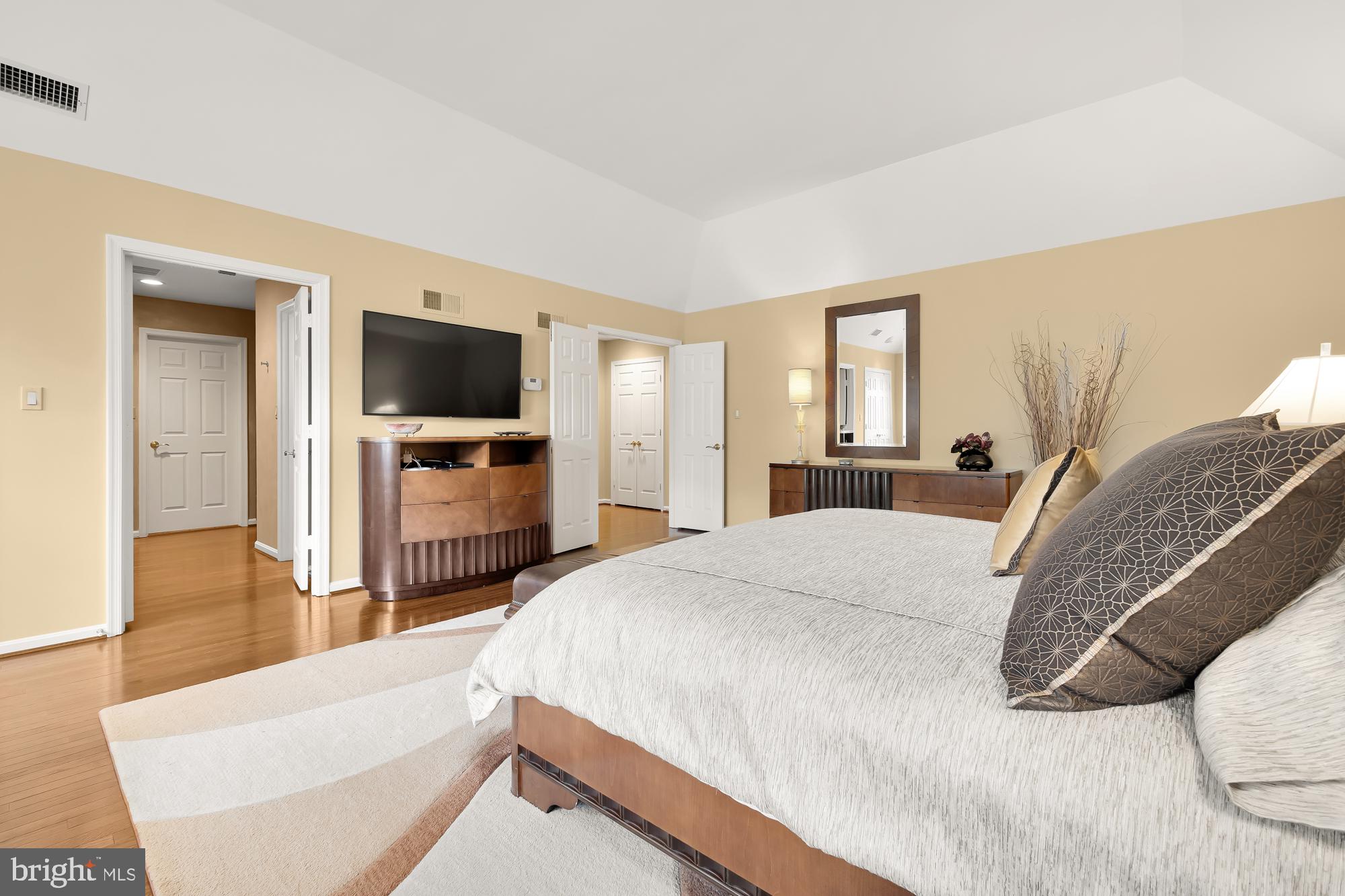 GROSVENOR WOODS - Residential