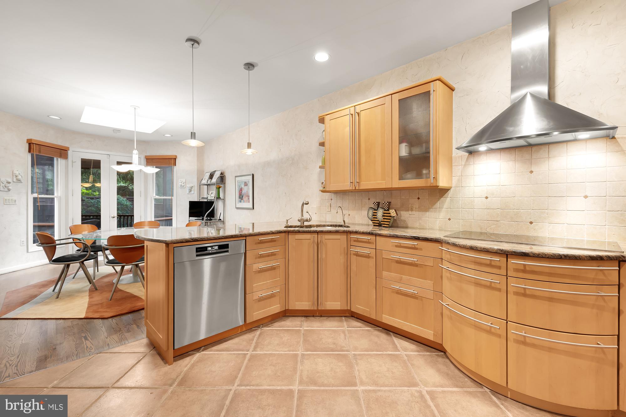 GROSVENOR WOODS - Residential