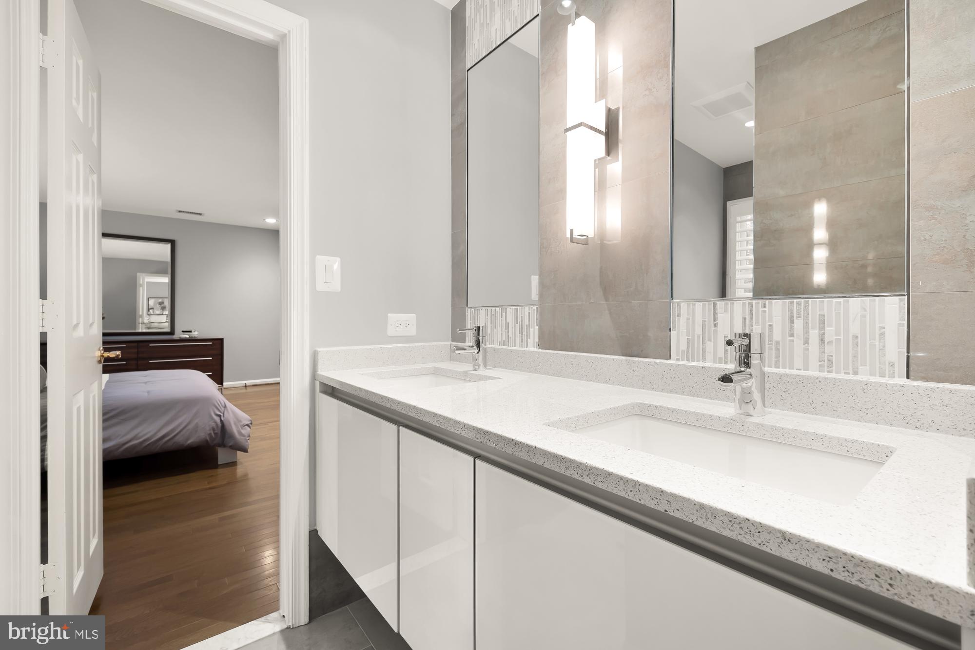 GROSVENOR WOODS - Residential