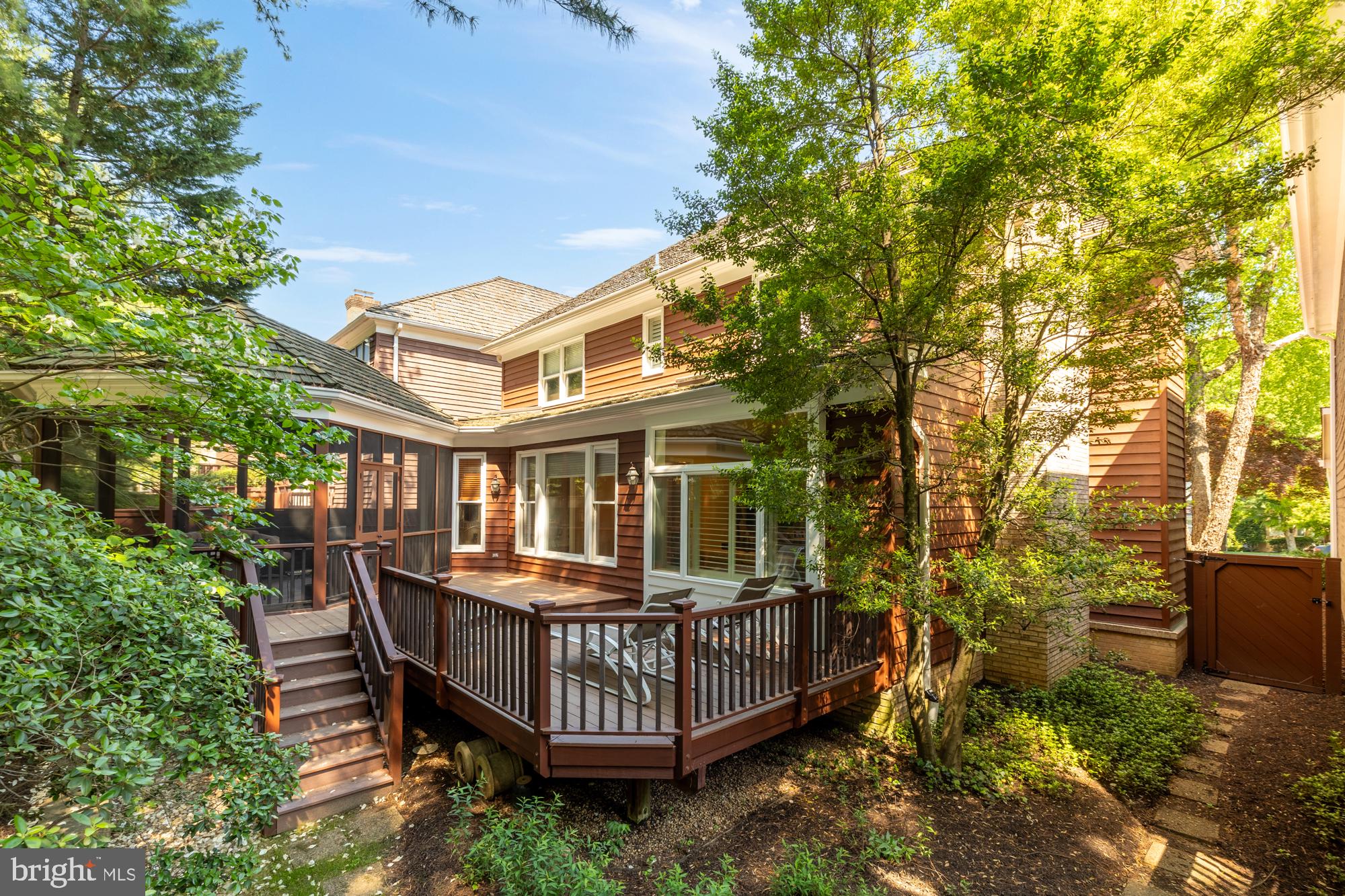 GROSVENOR WOODS - Residential