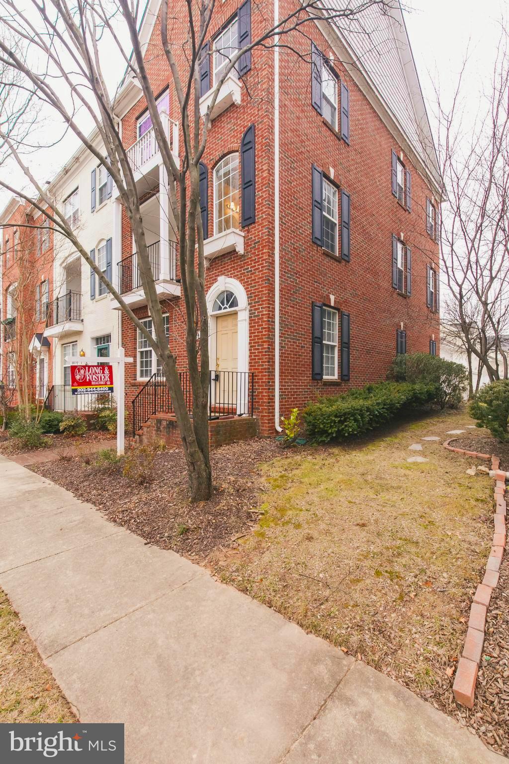 KING FARM BAILEYS COMMON - Residential Lease