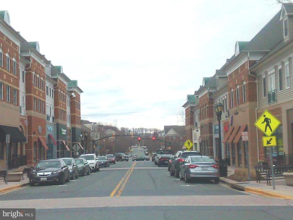 KING FARM BAILEYS COMMON - Residential Lease