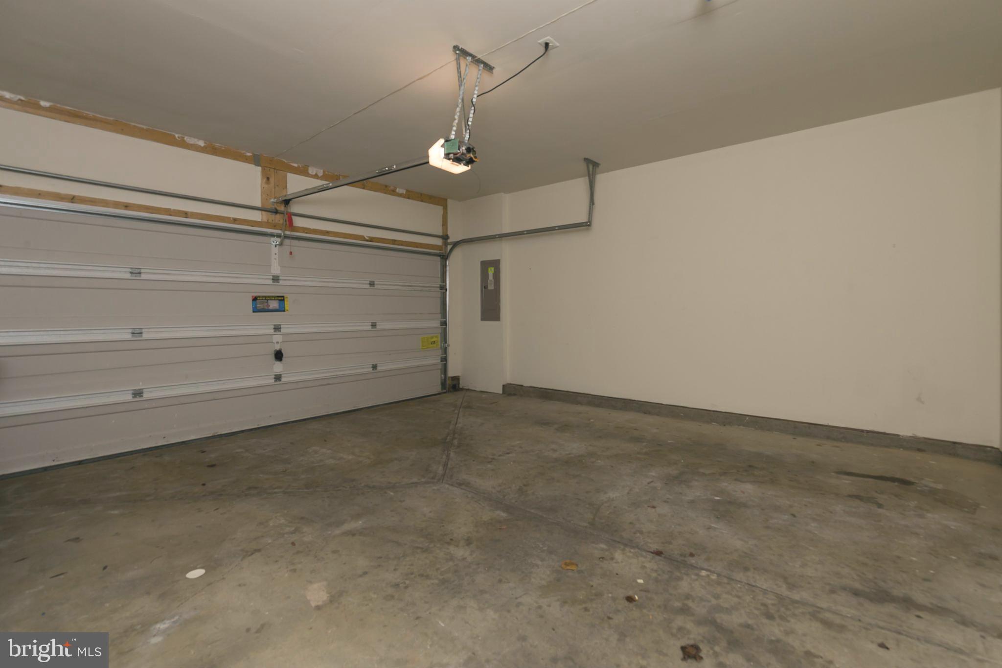 KING FARM BAILEYS COMMON - Residential Lease