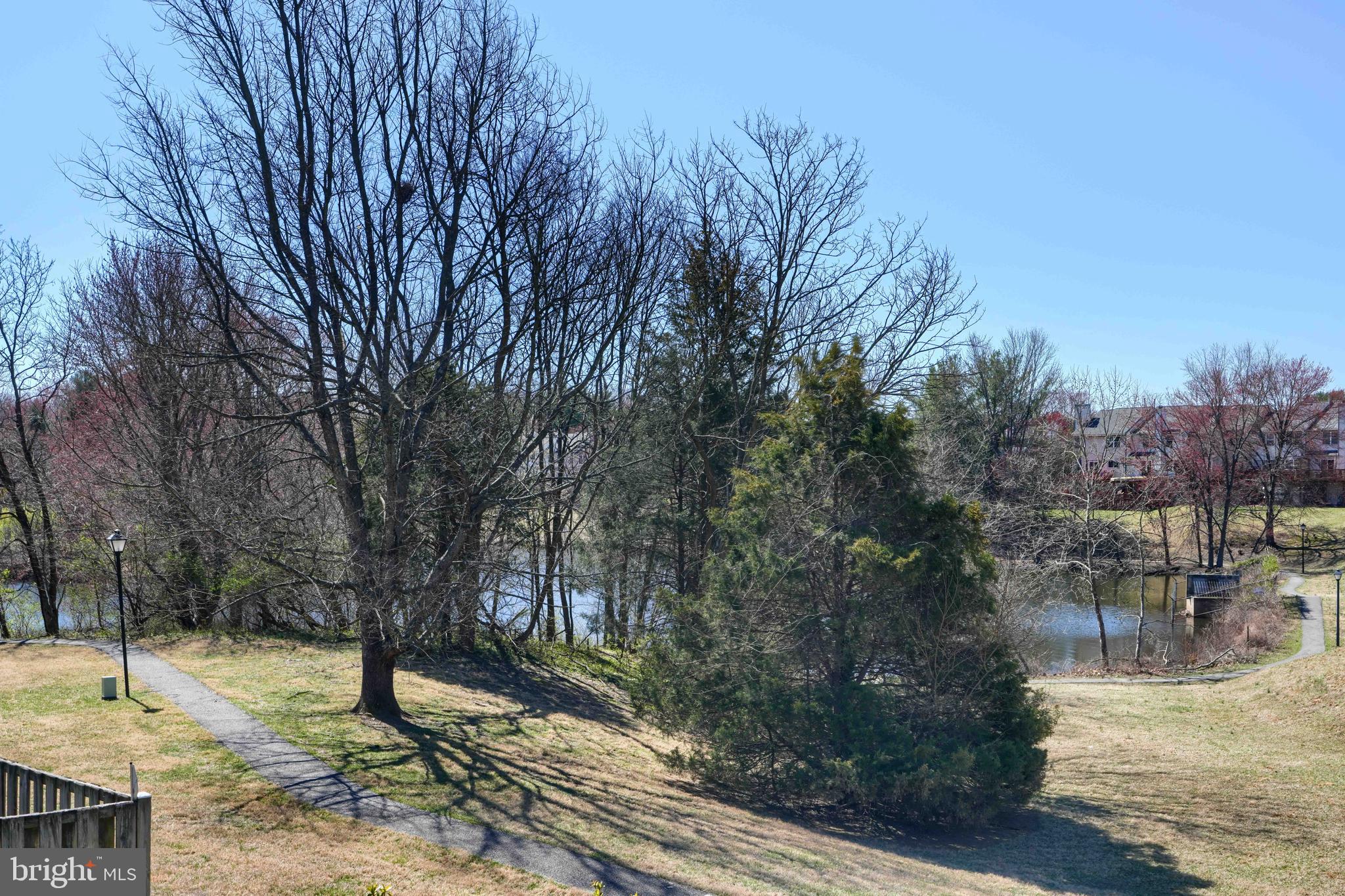 FLOWER HILL - Residential